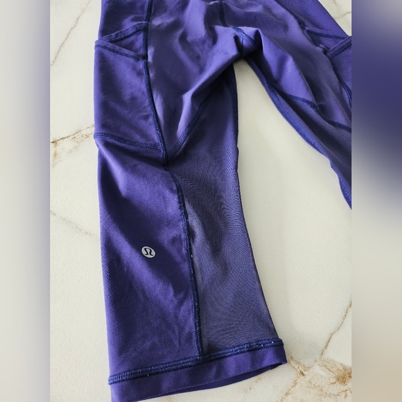 Lululemon Outrun Crop Workout Leggings Mesh Details Sz 6 Purple - Picture 6 of 14
